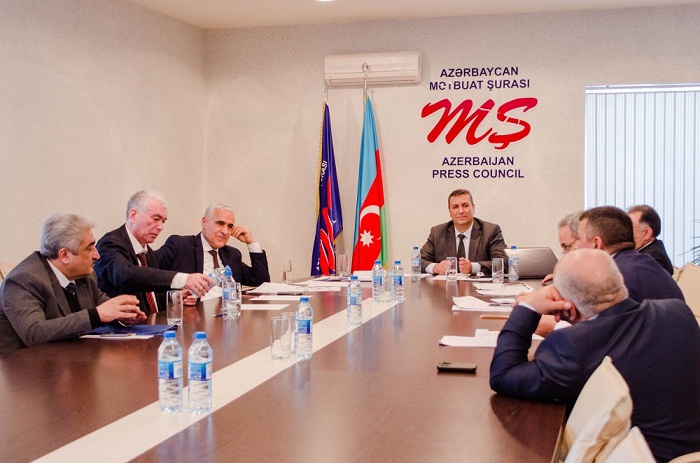 Mətbuat Şurası şikayətləri araşdırıb